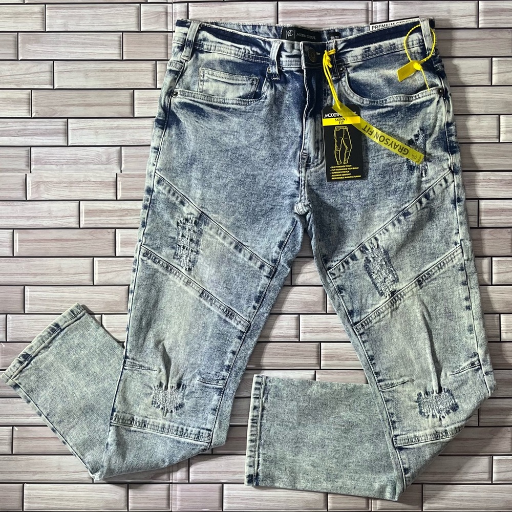 Modern Culture Skinny Fit jeans. 30x30 NWT